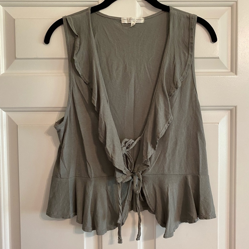Brand new UO cropped tank with ties